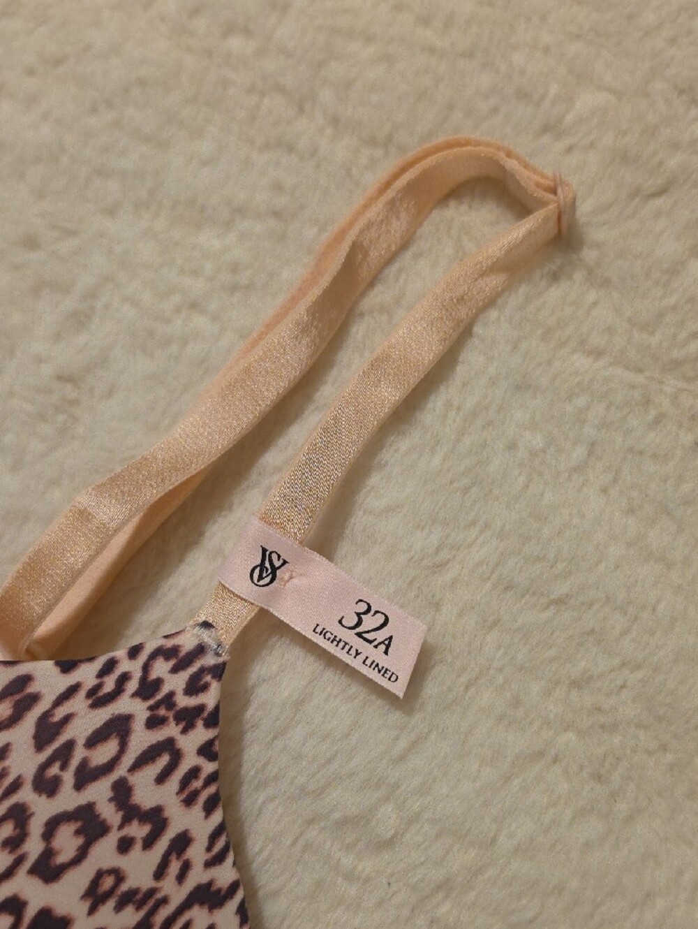 NWT Victoria's Secret Pink Leopard Print 32A Bra LIGHTLY LINED - Picture 2 of 14